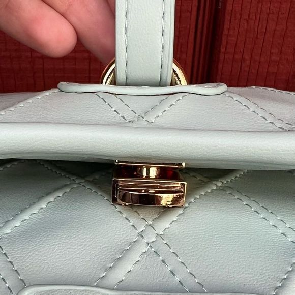 NWT Simply Southern Women's Quilted Leather Chain Strap Crossbody Bag Mint‎ - Picture 7 of 7